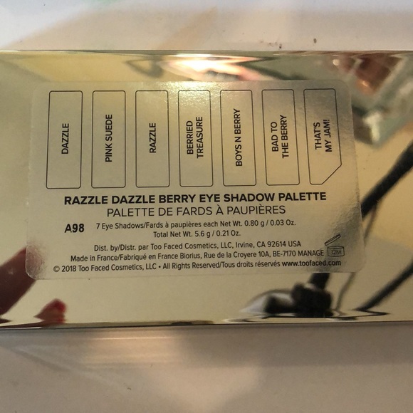 Too faced razzle dazzle berry eyeshadow palette - Picture 5 of 5